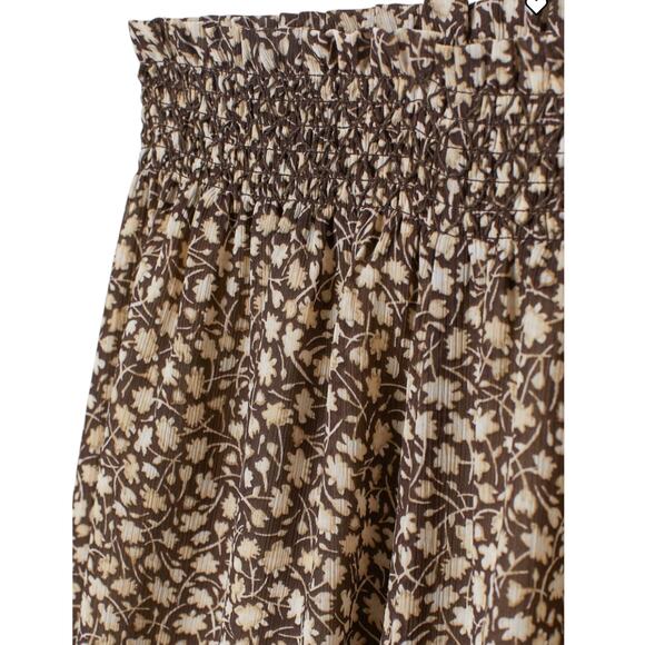 H&M Women’s Brown Floral All Over Floral Elastic Waist Shorts Small - Picture 2 of 7